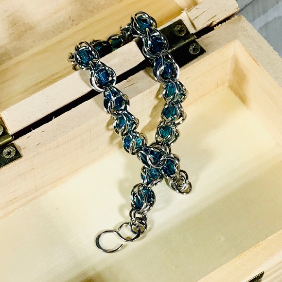 Artisan Captured Crystal Bracelet Light Sapphire - Picture 2 of 3